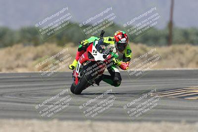 media/Oct-13-2025-Moto Forza (Mon) [[a66d839500]]/3-B Group/Session 3 (Turn 16)/